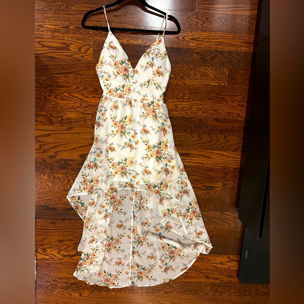 Hi-Low White Floral Dress Medium